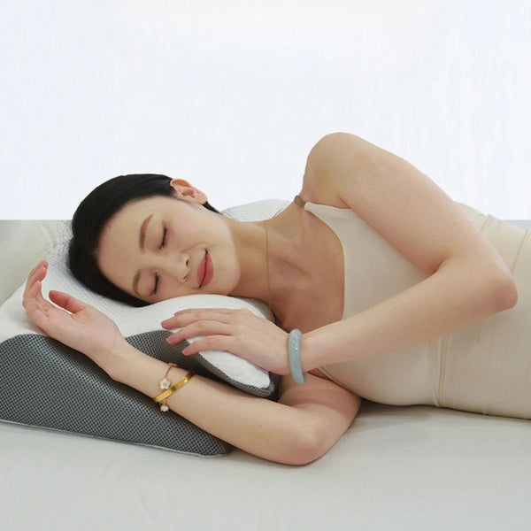 Ergonomic Memory Foam Pillow